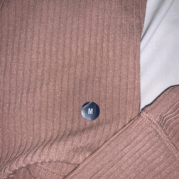 Abercrombie Long Sleeve Ribbed Sweater - Picture 3 of 5